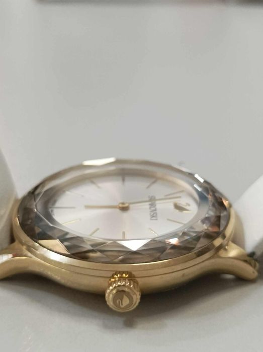 Дамски часовник Swarovski Octea Nova