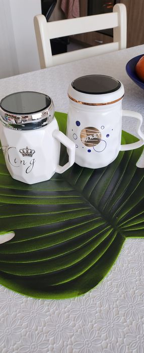 Нови чаши с капак на винт