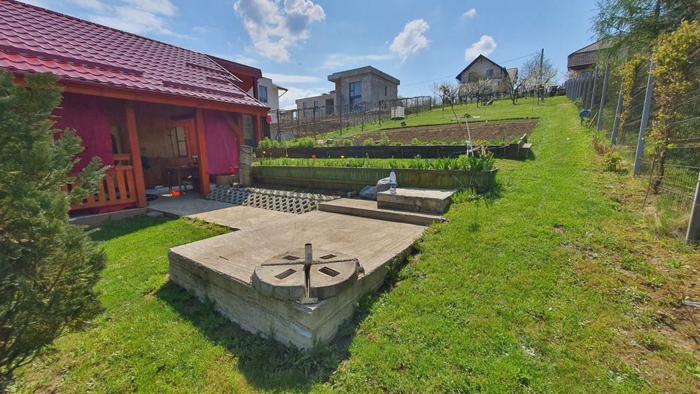 LIVEZENI, teren 1044 mp cu AUTORIZATIE constructie casa plus CABANA