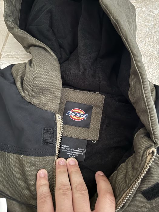 Geaca Dickies noua oferta pana diseara