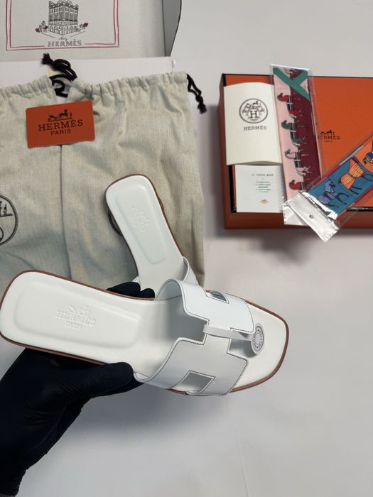 *PREMIUM* Papuci Hermès , Full Box, Mărimi 35/41 , 100% Piele Naturală