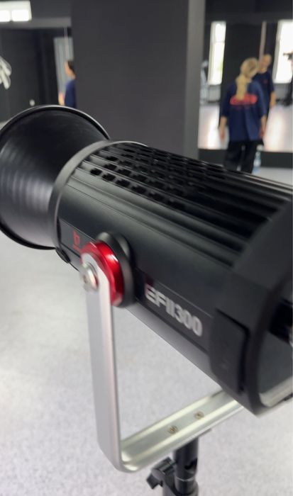 Постоянный студийный свет JINBEI EFII300