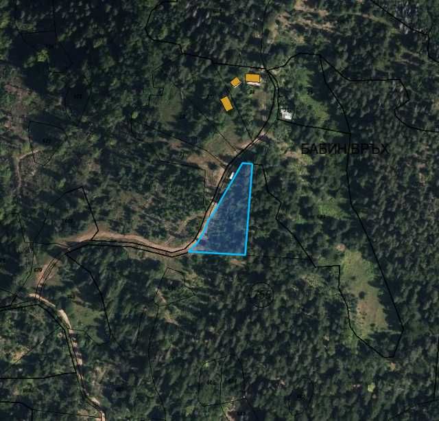 Продавам ЗЕМЕДЕЛСКА ЗЕМЯ в живописното родопско село Солища