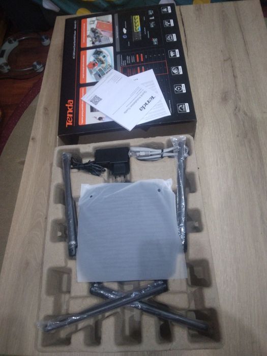 Router WiFi Dual Band Tenda