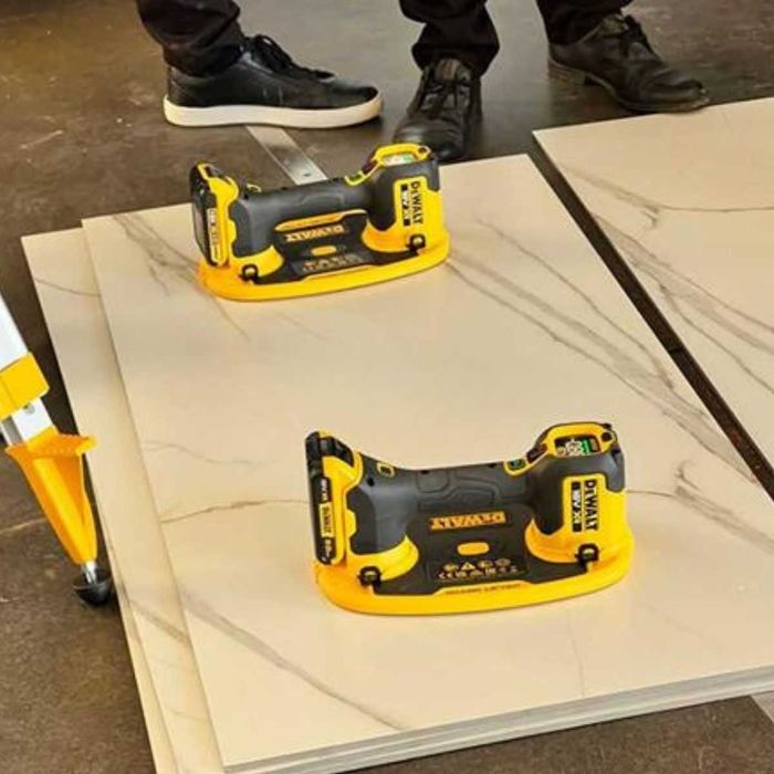 Акумулаторна вендуза DeWALT DCE590N, 18 V, 120 кг