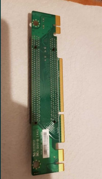 Supermicro RSC-R1UW-2E16 Riser Card
