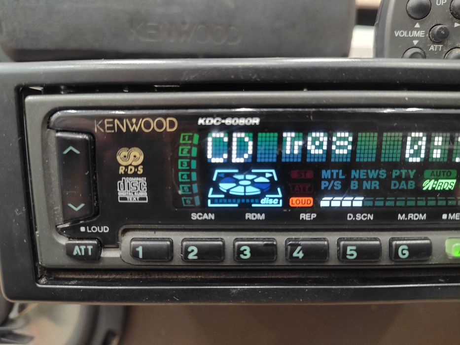 KENWOOD KDC-6080R автомобилен плейър