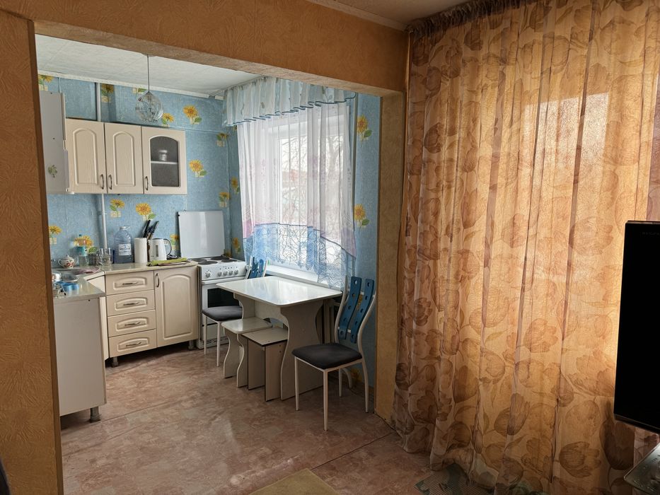 Продам трехкомнатную