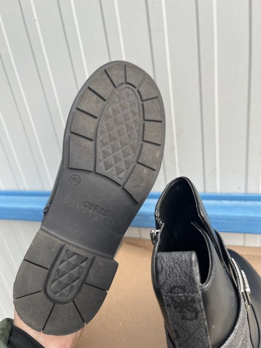 Дамски боти Guess номер 40