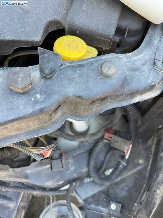 Vas Stropgel Lichid Parbriz cu Spalatoare Faruri Opel Vectra C 2002 - 2008 Cod 13126710 [C6969]
