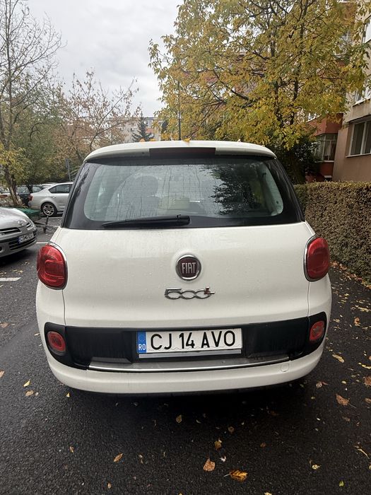 Persoana fizica vand Fiat 500 L
