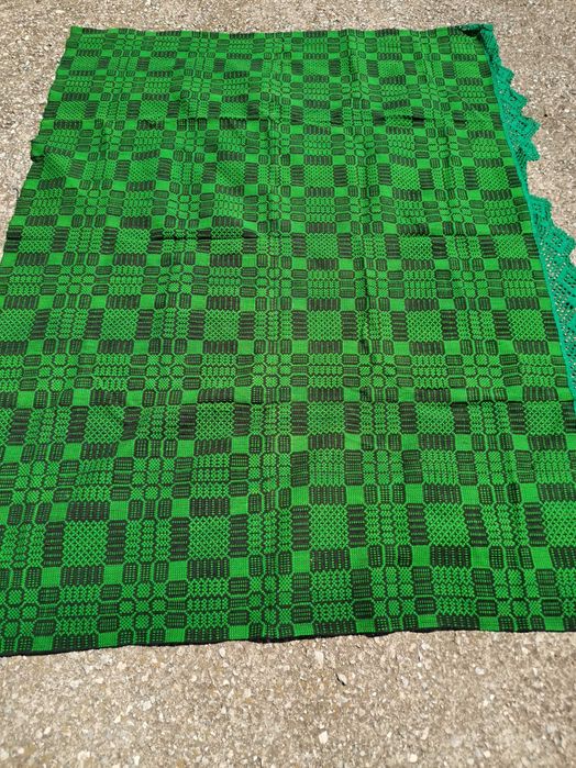 Нови ръчнотъкани автентични пътеки