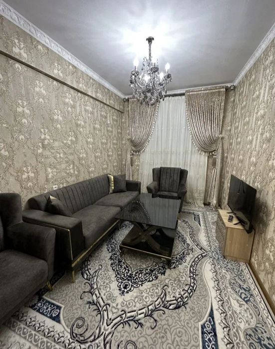 2-х комнатная по улице Абая. В центре