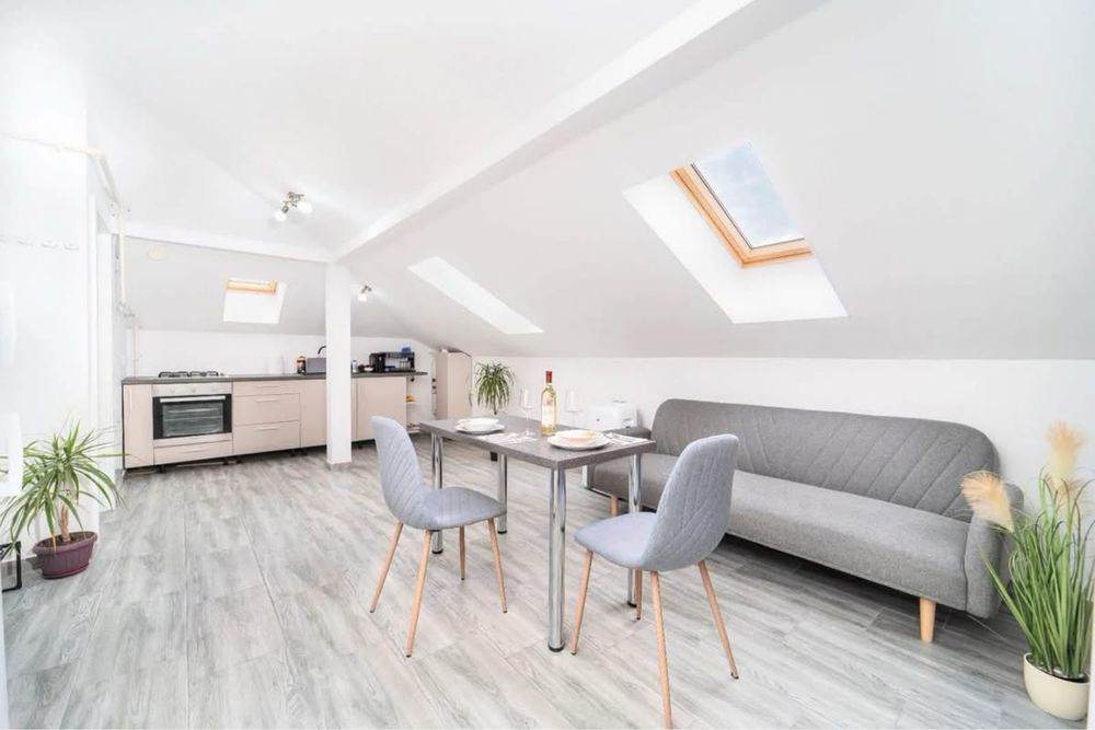 Inchiriez apartament la mansarda in Giroc