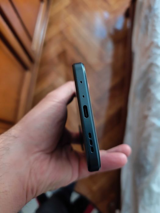Telefon Oppo A6 aproape nou