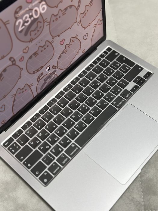 MacBook air 13  2020