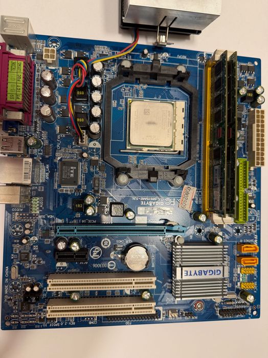 3 kituri retro placă de bază + procesor AMD Athlon 64 AM2 DDR2 Biostar Gigabyte