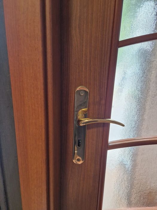 Vând usa de interior Porta Nova cu toc pentru zid de 10 cm.