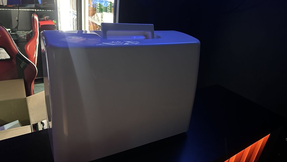 Продам швейную машину