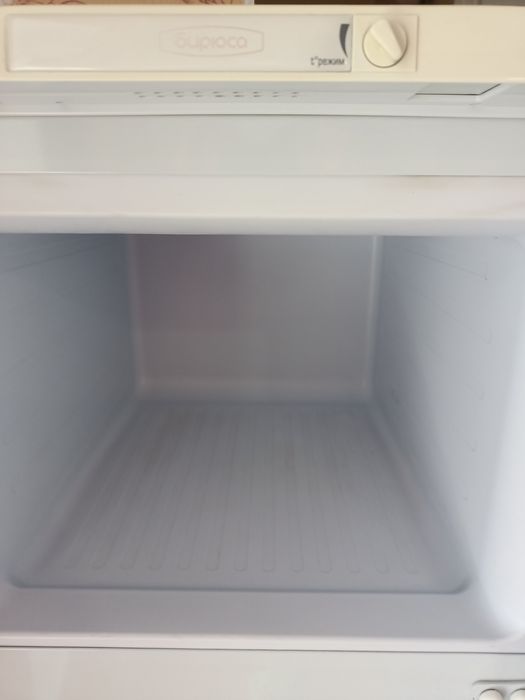 Холодильник Бирюса