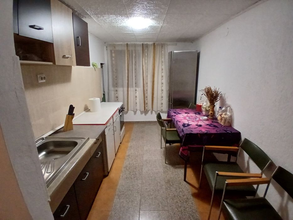 Garsonieră de vânzare