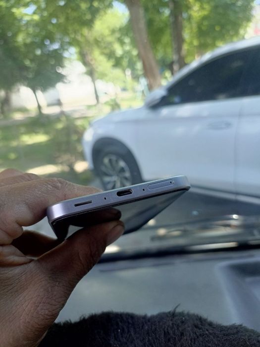 Samsung A36 holati yaxshi