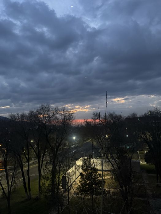 Обменяю 2 х ком кв рядом с ДК