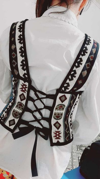 Корсет в этно стилье