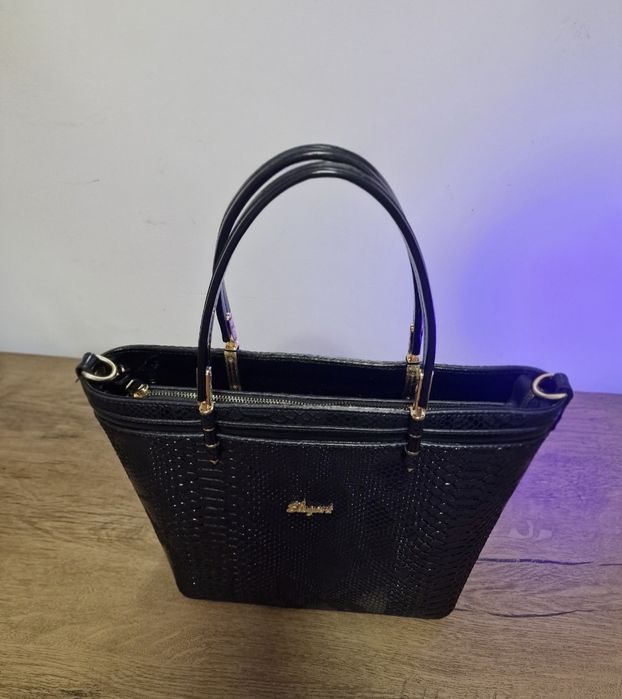 Geantă elegantă neagră