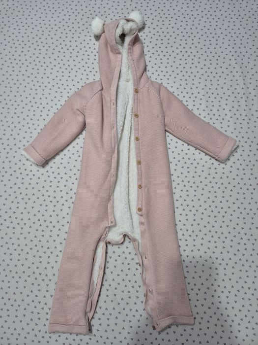 Vând combinezon fetite cu nasturi