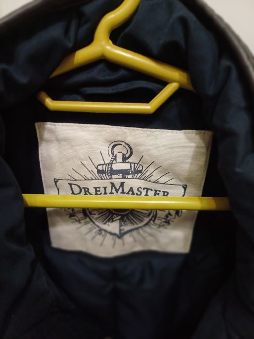 Продавам дамско яке, размер М,