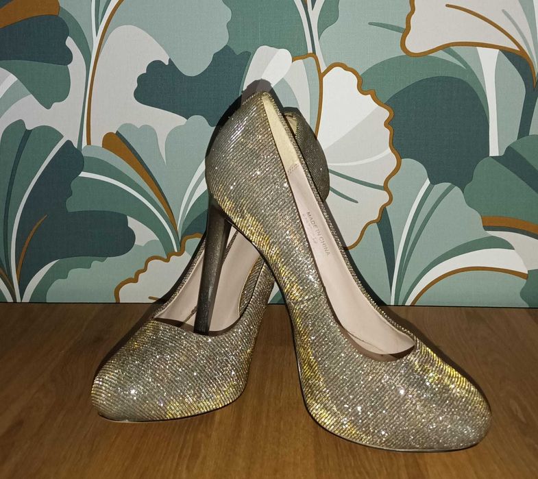 Pantofi eleganti de ocazie