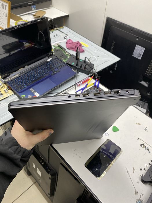 Продам мощный игровой ноутбук