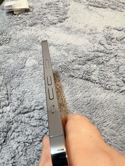 iPohone 13Pro  Sierra  blue cu 88 sanatate baterie si de 128GB