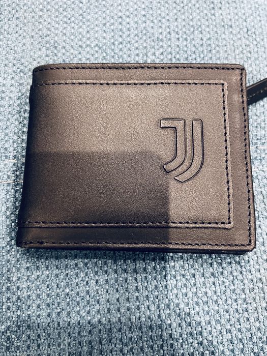 Мъжки портфейли внос от Италия.Ест. кожа.Нови,за футболни маниаци :)