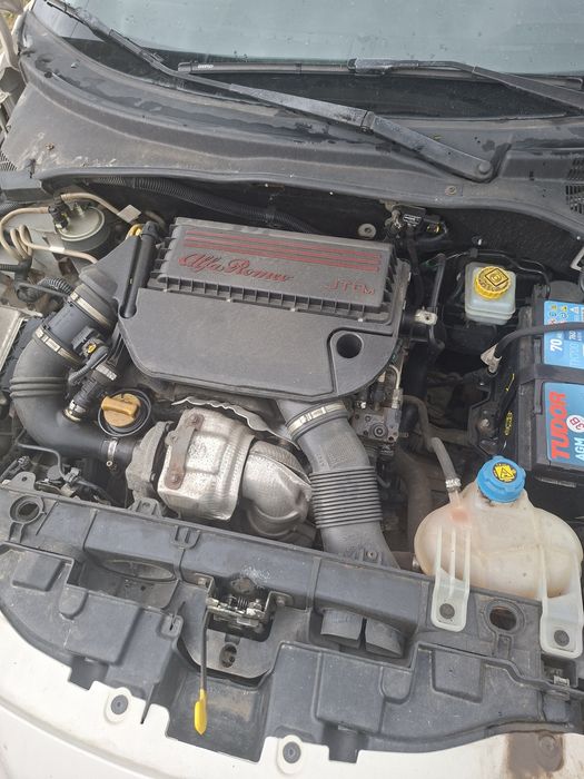 Vând Alfa Romeo MiTo – 2011 – 1.3 MultiJet Diesel – 95 CP