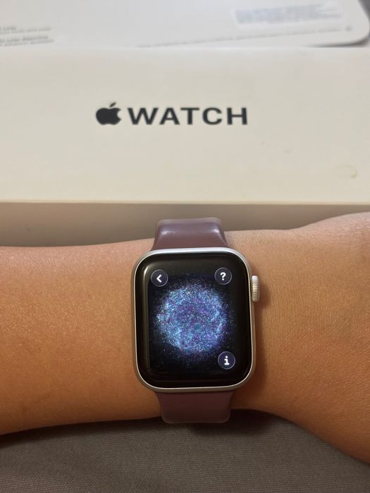 Часовник Apple watch SE2