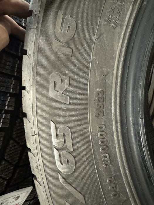 225/65/16C vredestein compact 2 all season+