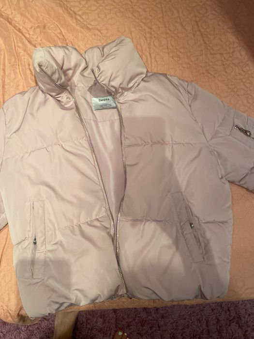 чисто ново яке bershka M