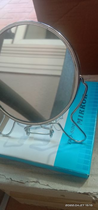 Продается зеркало круглое 10см диаметром