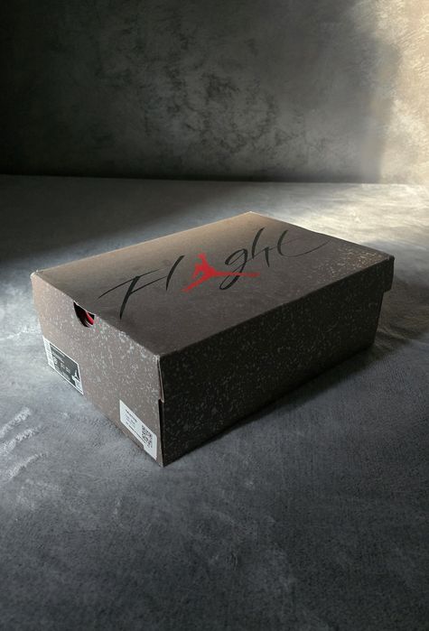 Air Jordan 4 Taupe Haze