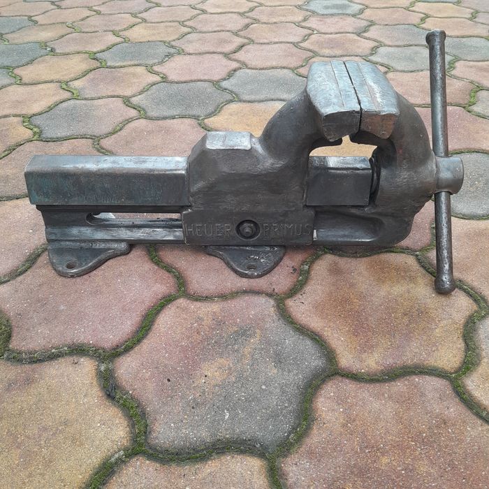Vand menghina Heuer Primus