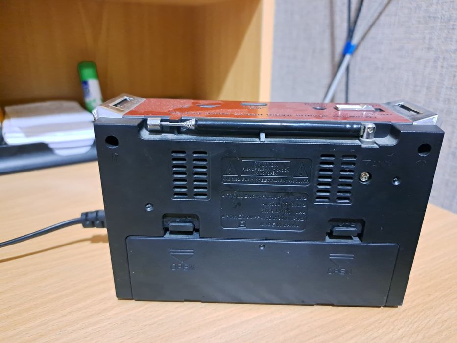 Радио приемник (кичкина радио)