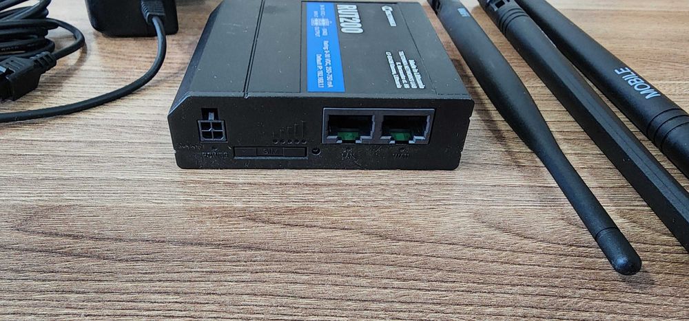 Промышленный 4G LTE Wi-Fi роутер Teltonika RUT200 | Гарантия | TEZOR