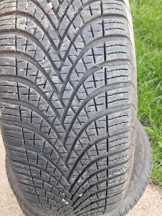 Vand jante cu anvelope iarna Debica  195 65 R15 91 H pentru Kia Ceed hatchback