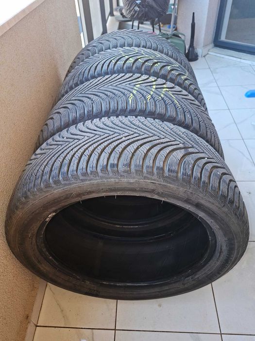 4бр. Зимни гуми Michelin Alpin 5 - 215/50 R17 95V XL (Extra Load)