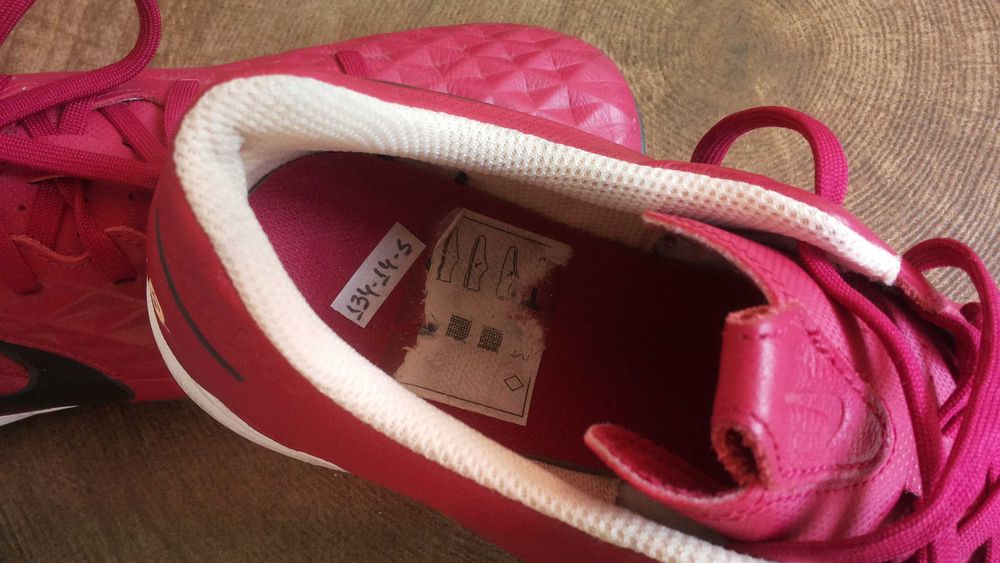 NIKE TIEMPO Leather Размер EUR 42 стоножки за футбол 134-14-S