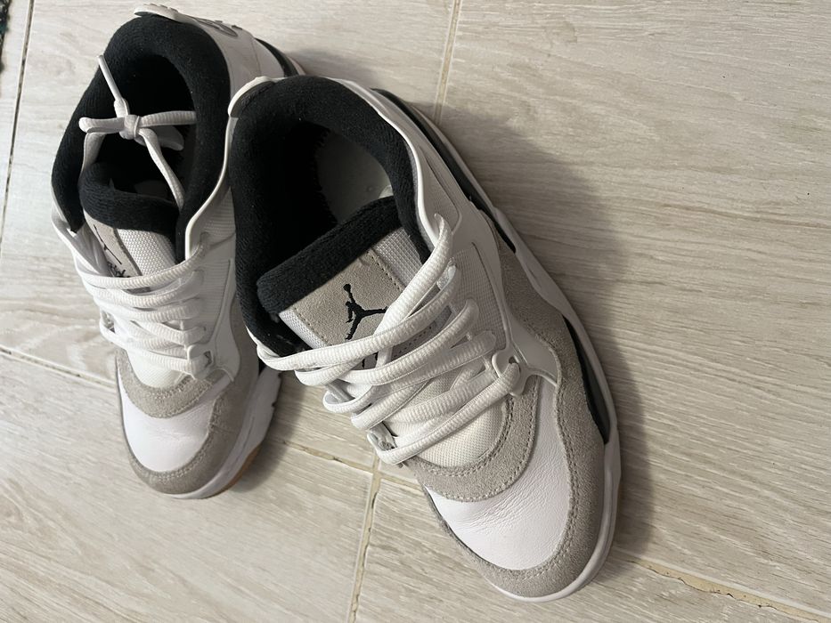 Nike Air Jordan.