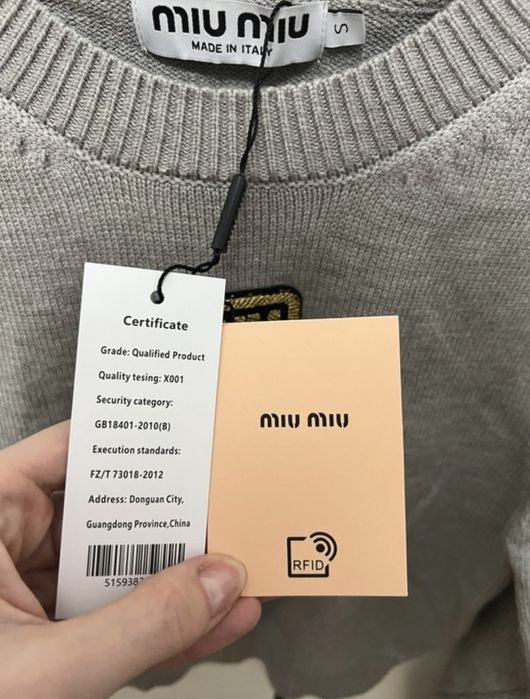 Bluza Miu noua cu eticheta