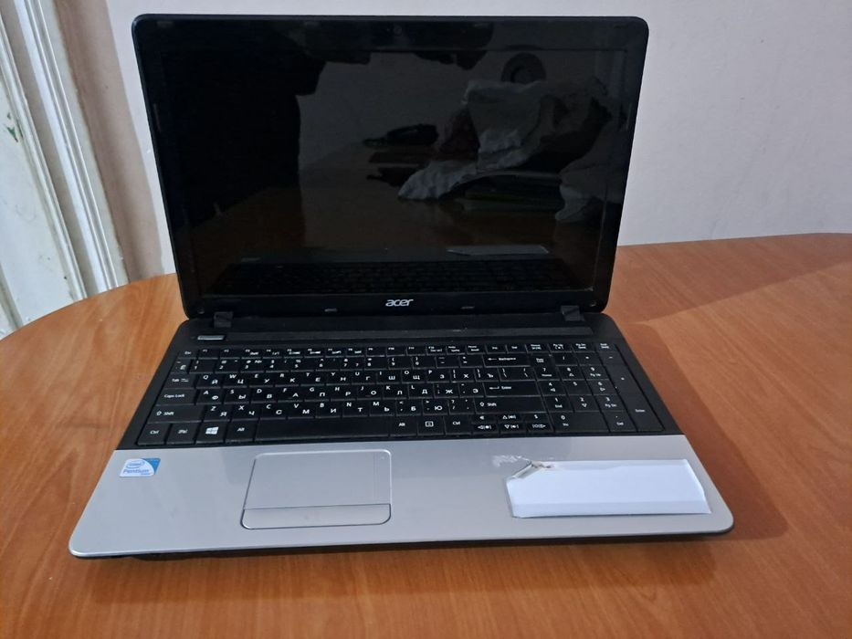 Б/у ноутбук сотилади